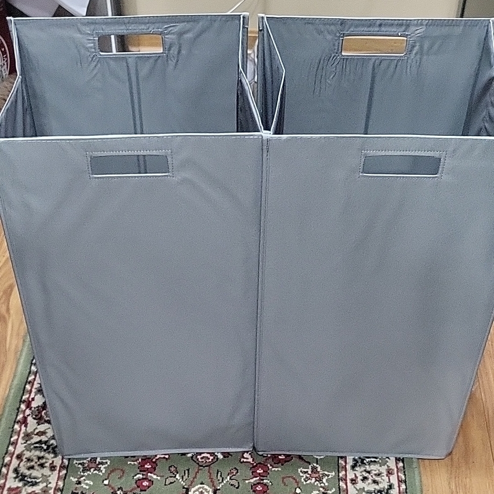 NWT Set of 2 Grey Collapsible Laundry Hampers - Picture 2 of 8